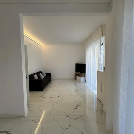 Apartment Marco Polo 12b By Portofinovacanze